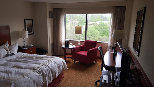 Hotel «Pittsburgh Airport Marriott», reviews and photos, 777 Aten Rd, Coraopolis, PA 15108, USA