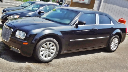 Used Car Dealer «River City Auto Center Inc», reviews and photos, 1800 Brownsboro Rd, Louisville, KY 40206, USA