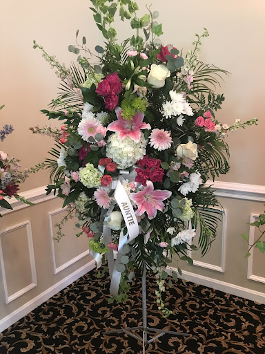 Florist «Wood Bros Flrsts Inc», reviews and photos, 651 Bridge St, Lowell, MA 01850, USA