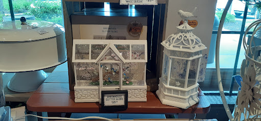 American Restaurant «Cracker Barrel Old Country Store», reviews and photos, 4 Merritt Blvd, Fishkill, NY 12524, USA