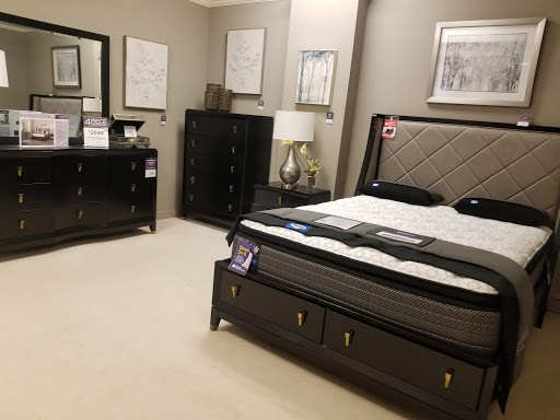 Furniture Store «Raymour & Flanigan Furniture and Mattress Store», reviews and photos, 110 S West End Blvd, Quakertown, PA 18951, USA