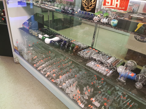 Tobacco Shop «Pow Wow Tobacco Accessories & Nvlts», reviews and photos, 217 N 23rd St B, McAllen, TX 78501, USA