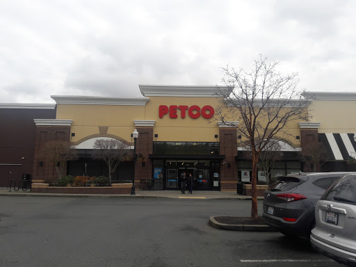 Pet Supply Store «Petco Animal Supplies», reviews and photos, 17200 Southcenter Pkwy #100, Tukwila, WA 98188, USA