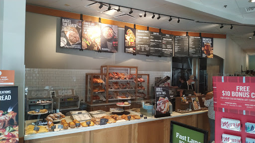 Shopping Mall «Diplomat Mall Shopping Center», reviews and photos, 1725 E Hallandale Beach Blvd, Hallandale Beach, FL 33009, USA