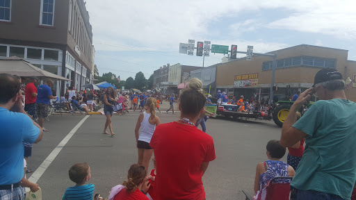 Motorcycle Dealer «Linton Cycle Sales», reviews and photos, 999 S Main St, Linton, IN 47441, USA