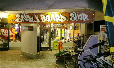 Snowboard Shop // PLANÈTE MONTAGNE à Vars