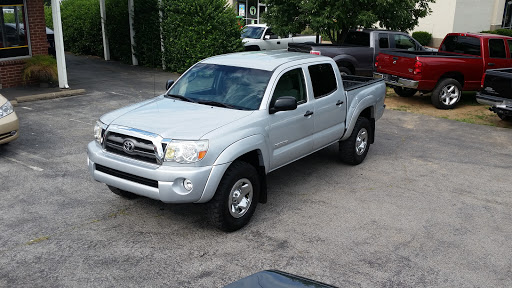 Used Car Dealer «Black Tie Automotive LLC», reviews and photos, 200 W Main St, Hendersonville, TN 37075, USA