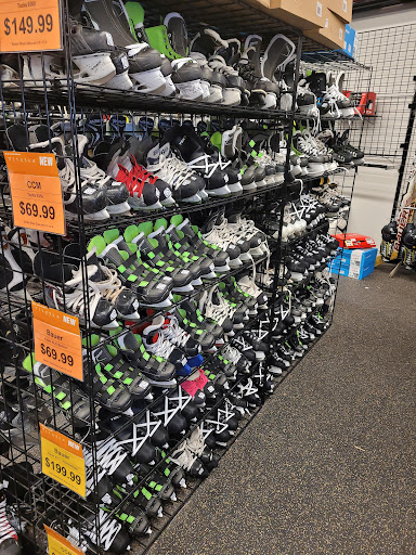 Sporting Goods Store «Play It Again Sports», reviews and photos, 1213 W 14 Mile Rd, Clawson, MI 48017, USA