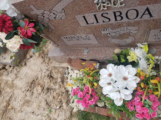 Cemetery «Woodlawn Funeral Home & Cemetery», reviews and photos, 1101 Antoine Dr, Houston, TX 77055, USA