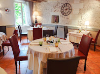 Photos du propriétaire du Restaurant Auberge Du Cheval Rouge à Chisseaux - n°5