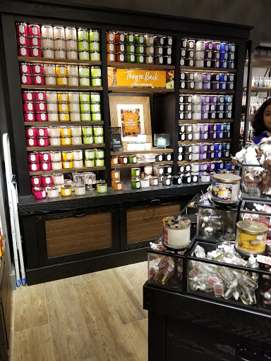 Shopping Mall «East Towne Mall», reviews and photos, 89 E Towne Mall, Madison, WI 53704, USA