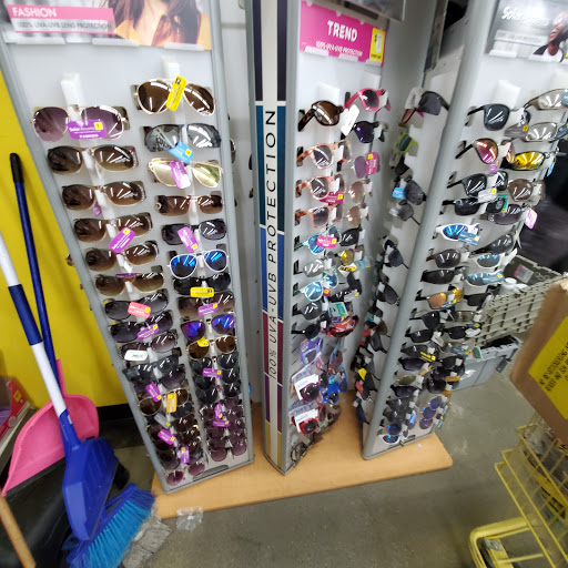 Home Goods Store «Dollar General», reviews and photos, 176 E Grant Ave, Winters, CA 95694, USA