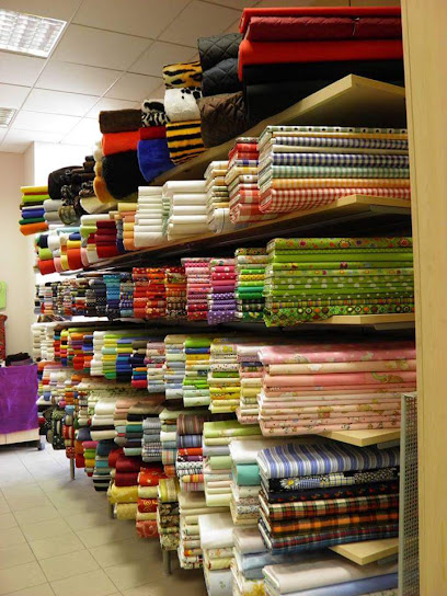 Svilea malo in vele prodaja metrskega blaga. Tečaji šivanja in krojenja.