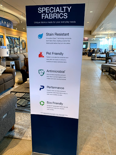 Furniture Store «La-Z-Boy Furniture Galleries», reviews and photos, 7790 Mentor Ave, Mentor, OH 44060, USA