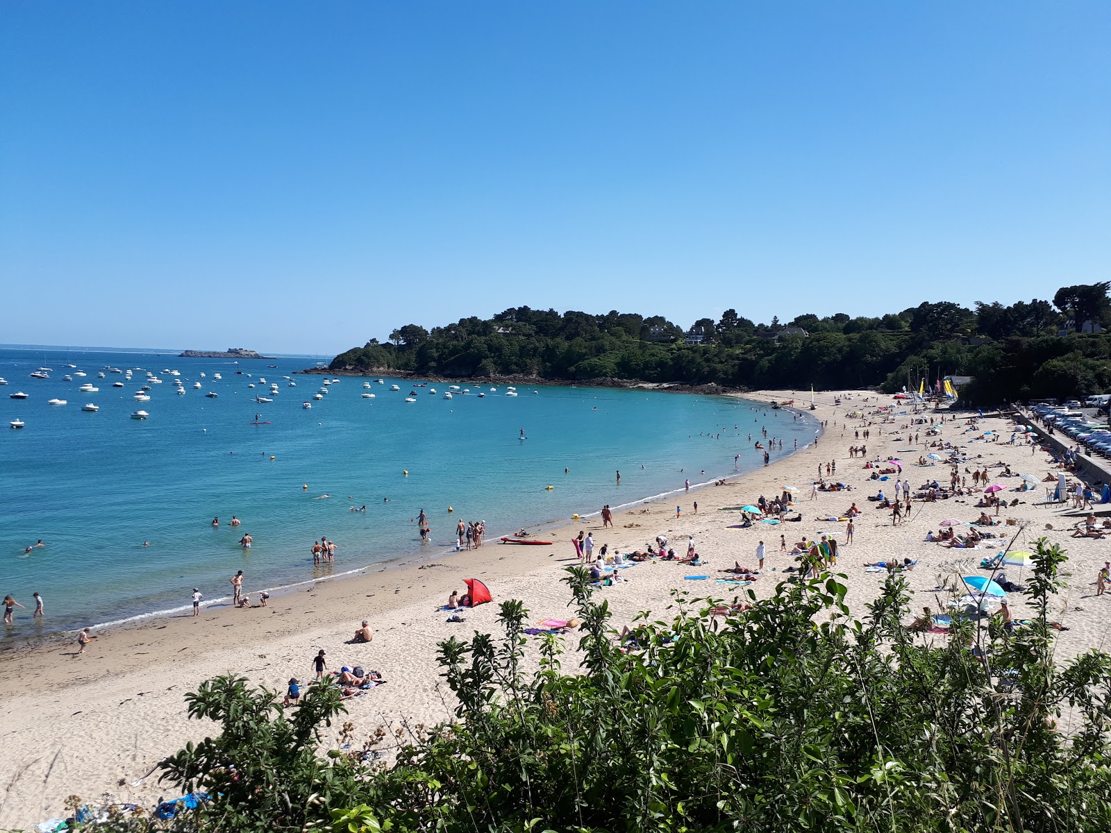Photo of Plage de Port Mer with bright sand surface