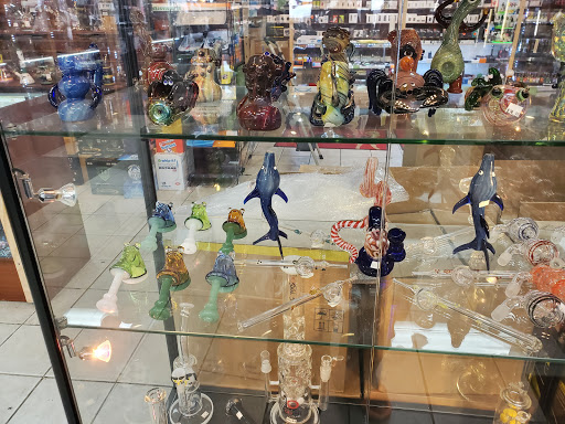 Tobacco Shop «American Smoke & Vape», reviews and photos, 217 E Army Trail Rd, Glendale Heights, IL 60139, USA