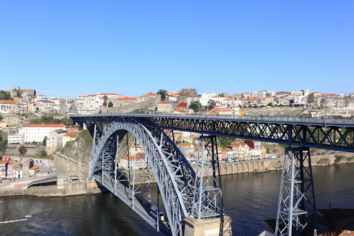 Porto City Hosts