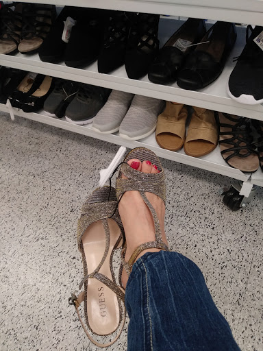 Clothing Store «Ross Dress for Less», reviews and photos, 350 The Promenade N, Long Beach, CA 90802, USA