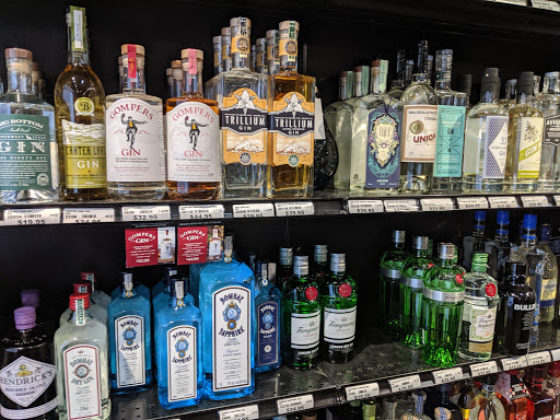 Liquor Store «Pearl Specialty Market & Spirits», reviews and photos, 900 NW Lovejoy St, Portland, OR 97209, USA