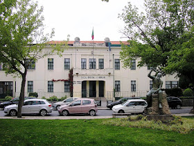 Escola Secundária Infante D. Henrique