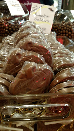 Ice Cream Shop «Antoinette Sweets Inc», reviews and photos, 5981 Transit Rd, Depew, NY 14043, USA