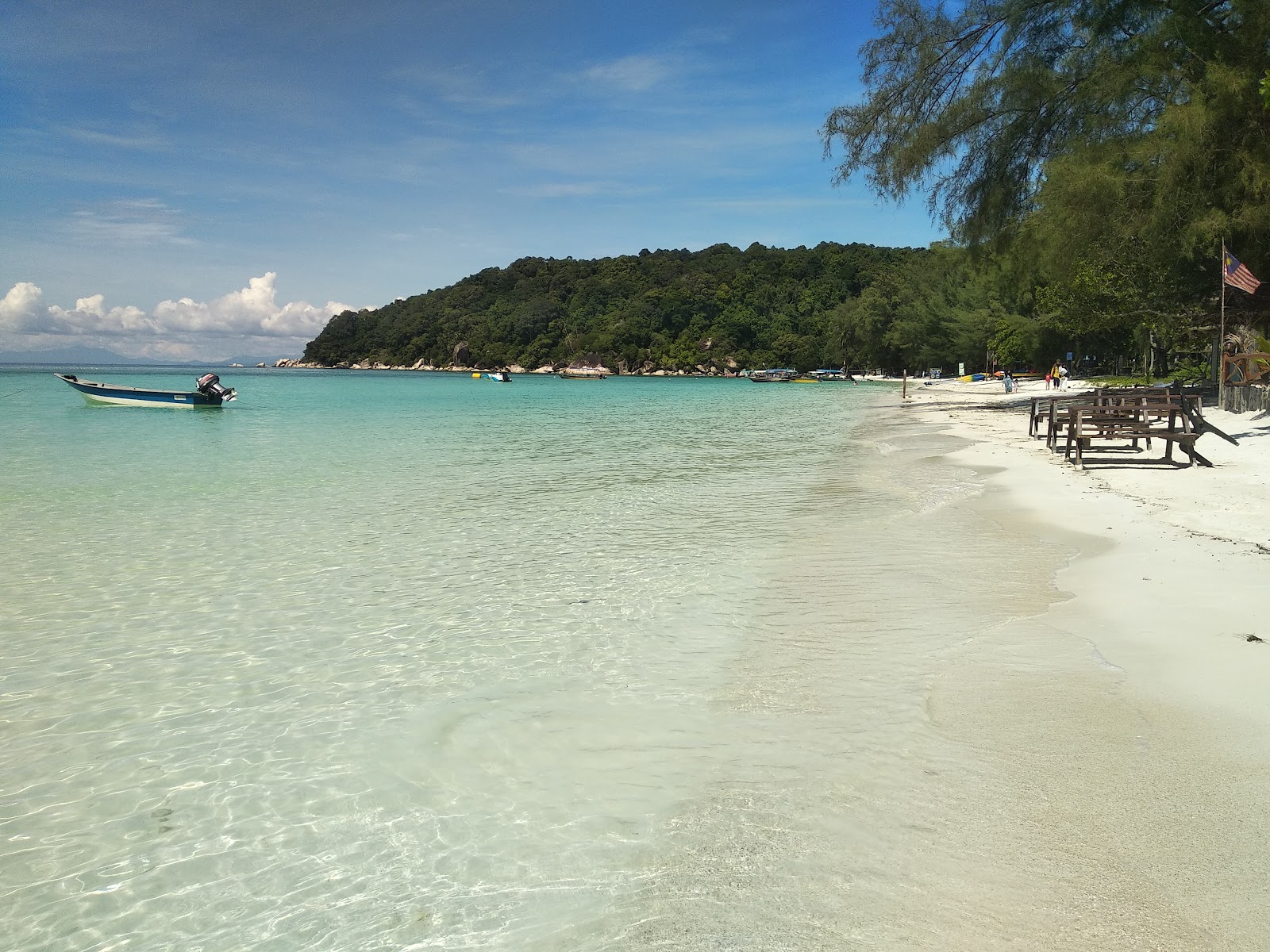 Photo of Perhentian Cabana with turquoise pure water surface