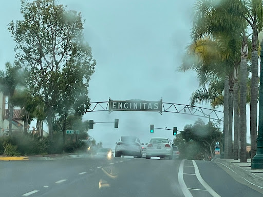 Shopping Mall «Moonlight Plaza Shopping Center», reviews and photos, 315 S Coast Hwy 101, Encinitas, CA 92024, USA