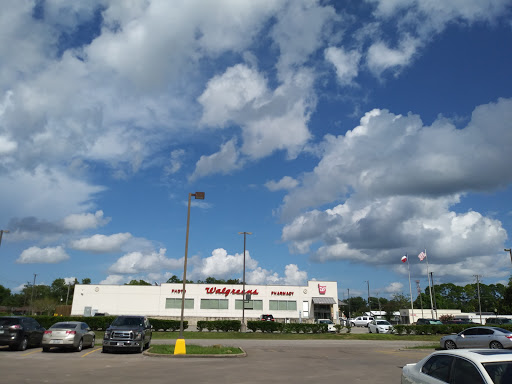 Grocery Store «H-E-B Grocery», reviews and photos, 110 Brazos Street, West Columbia, TX 77486, USA