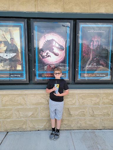 Movie Theater «Regal Cinemas Stonecrest at Piper Glen 22 & IMAX», reviews and photos, 7824 Rea Rd, Charlotte, NC 28277, USA