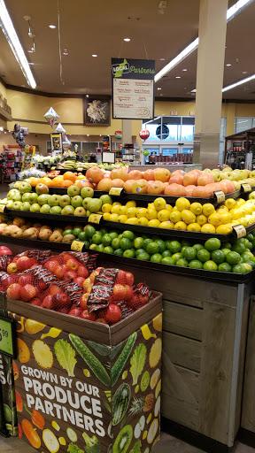 Grocery Store «Safeway», reviews and photos, 7414 Little River Turnpike, Annandale, VA 22003, USA