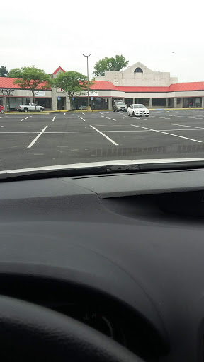 Shopping Mall «Northland Plaza Shopping Center», reviews and photos, 2745 Northland Plaza Dr, Columbus, OH 43231, USA