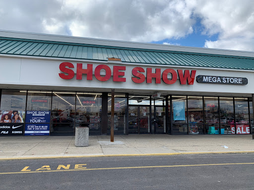 Shoe Show, 3869 S High St, Columbus, OH 43207, USA, 