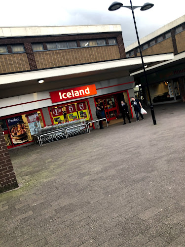 Iceland Supermarket Kirkby - Liverpool