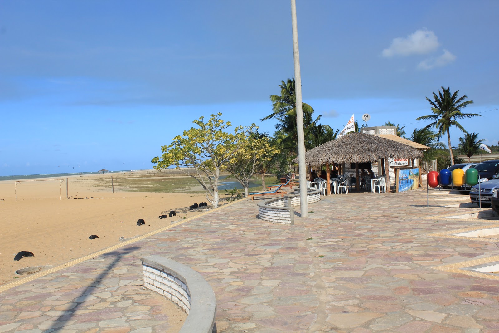 Foto de Praia do Cardeiro - lugar popular entre os apreciadores de relaxamento