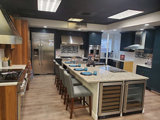 Appliance Store «Appliance Factory & Mattress Kingdom», reviews and photos, 1661 28th St, Boulder, CO 80301, USA