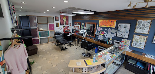 Tattoo Shop «Chameleon Tattoo», reviews and photos, 8925 165th St, Jamaica, NY 11432, USA