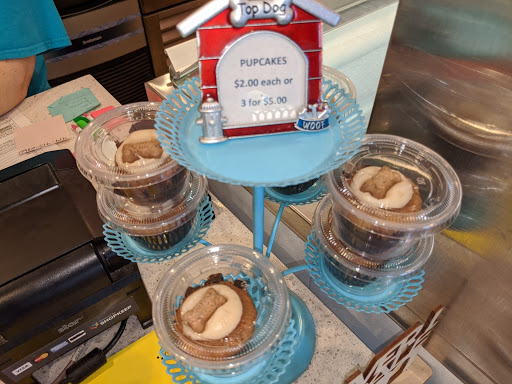 Bakery «Smallcakes Cupcakery & Creamery», reviews and photos, 9699 N Hayden Rd #109, Scottsdale, AZ 85258, USA