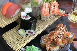 Omachi Asia & Sushi image