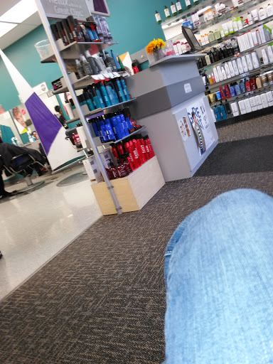 Hair Salon «Great Clips», reviews and photos, 2031 Walmart Way, Radcliff, KY 40160, USA