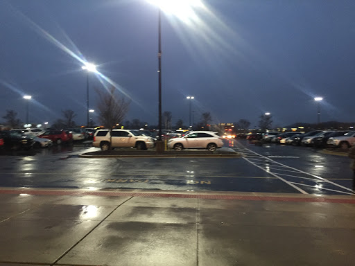 Department Store «T.J. Maxx», reviews and photos, 1751 Ritchie Station Ct, Capitol Heights, MD 20743, USA