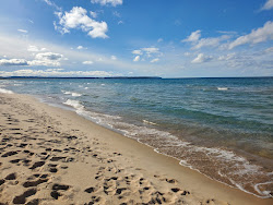 Foto di Esch Beach con molto pulita livello di pulizia
