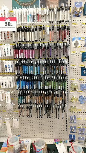 Fabric Store «Jo-Ann Fabrics and Crafts», reviews and photos, 580 Old Country Rd, Westbury, NY 11590, USA