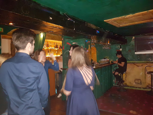 Newton Cocktail Bar