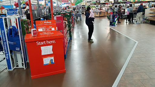 Department Store «Walmart Supercenter», reviews and photos, 121 W Elmsley Dr, Greensboro, NC 27406, USA