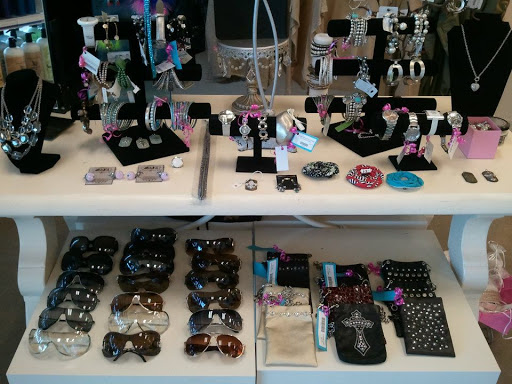 Beauty Salon «Zynergy Wellness Salon and Boutique», reviews and photos, 78 N Cooper Rd, Gilbert, AZ 85234, USA