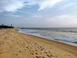 Foto di NITK Beach con costa lunga e dritta