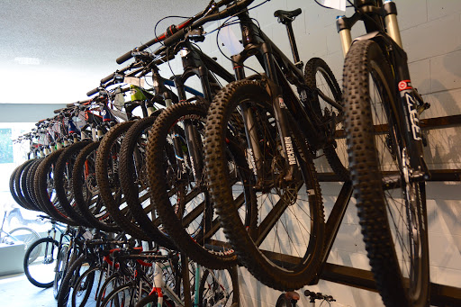 Bicycle Store «Breakaway Bikes», reviews and photos, 4235 Montgomery Dr, Santa Rosa, CA 95405, USA