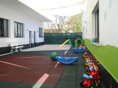 Escuela Infantil Minimicos. C. Quevedo, S/N, Nueva Andalucía, 29660 Marbella, Málaga, España