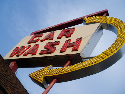 K J's Hand Car Wash en Detroit