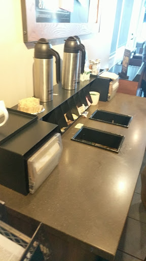 Coffee Shop «Starbucks», reviews and photos, 14423 Chantilly Crossing Ln, Chantilly, VA 20151, USA